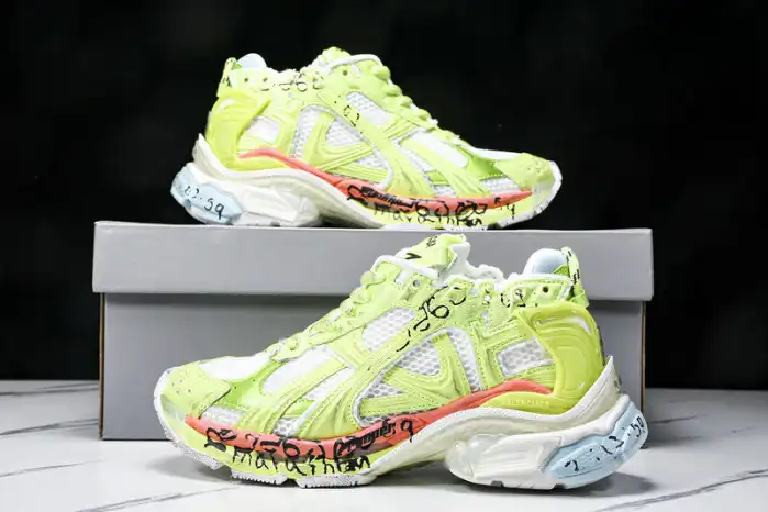 Affordable BLCG RUNNER SNEAKER 772767 WRNMT 4697 0124