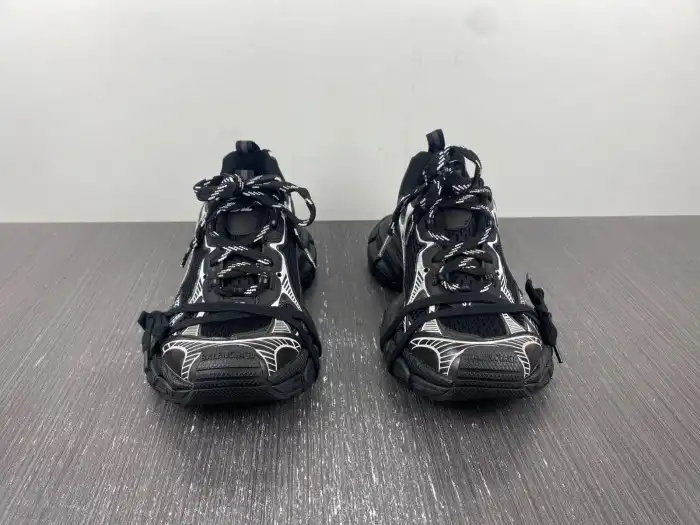 Cheap BLCG 3XL SNEAKER 734731 W3XL1 1090 0124