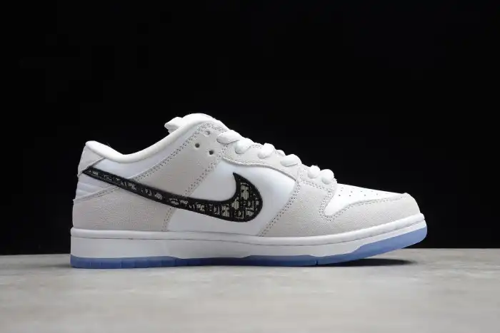 Affordable DR x Nike Dunk SB Low BQ6817-002 0126