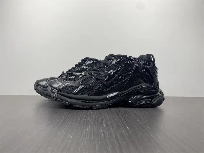 Affordable BLCG RUNNER SNEAKER 677403 W3RA9 1000 0124